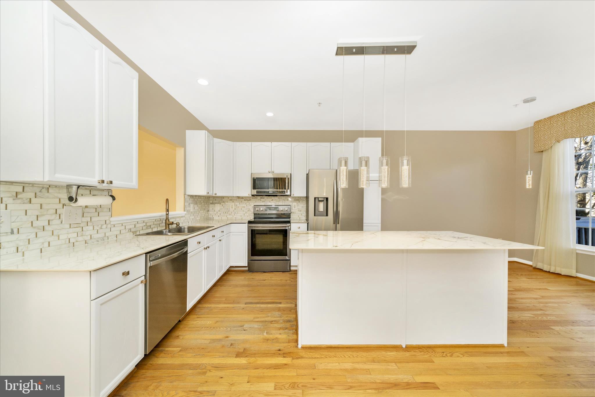 NORTH CROSSING - Residential