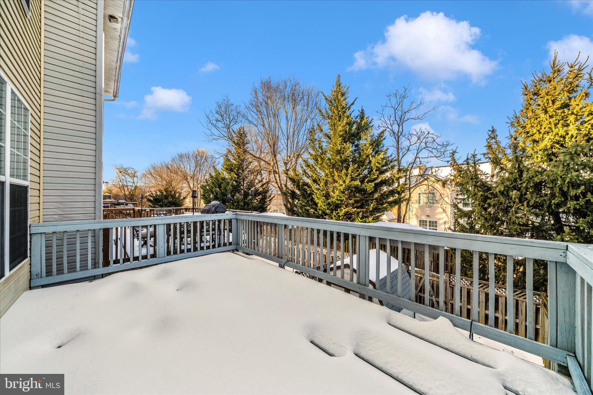 NORTH CROSSING - Residential