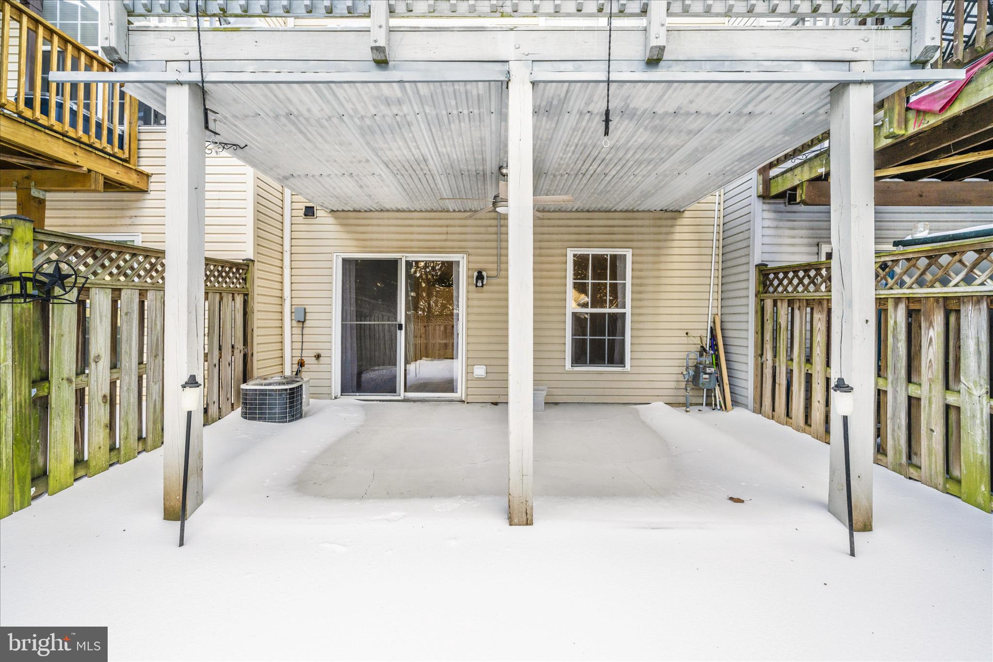 NORTH CROSSING - Residential