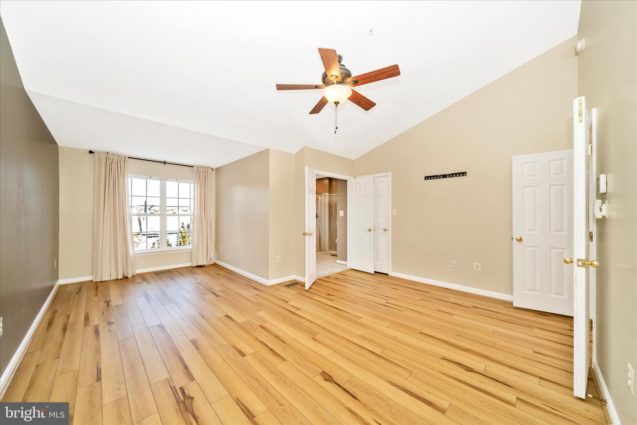 NORTH CROSSING - Residential