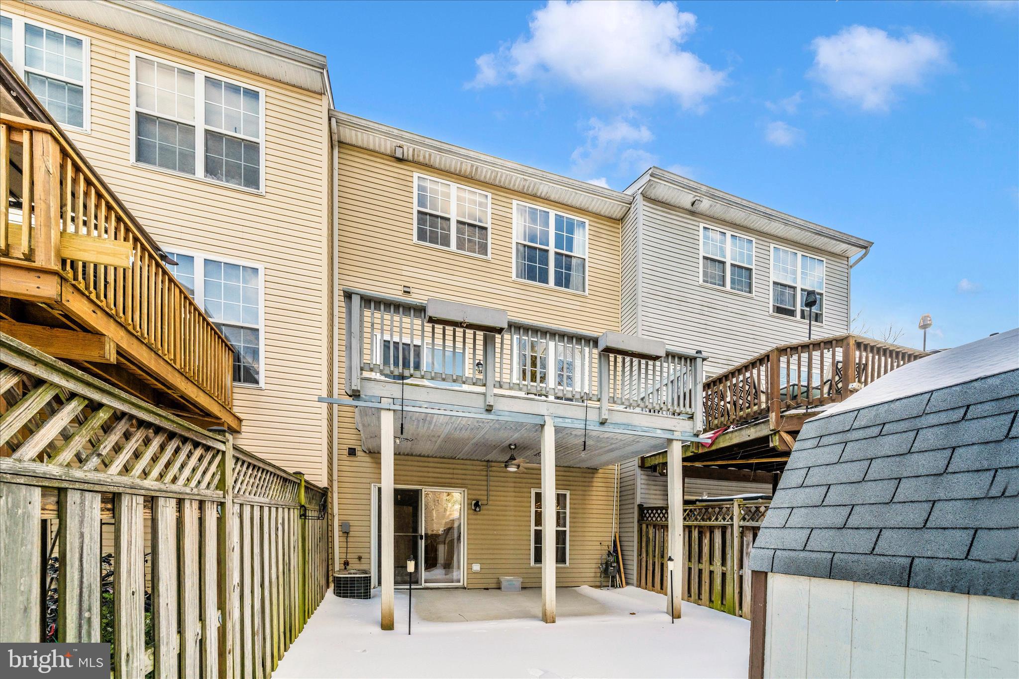 NORTH CROSSING - Residential