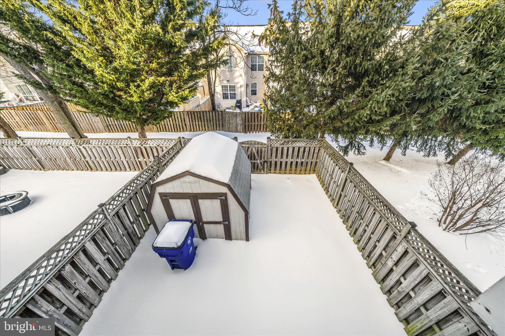 NORTH CROSSING - Residential