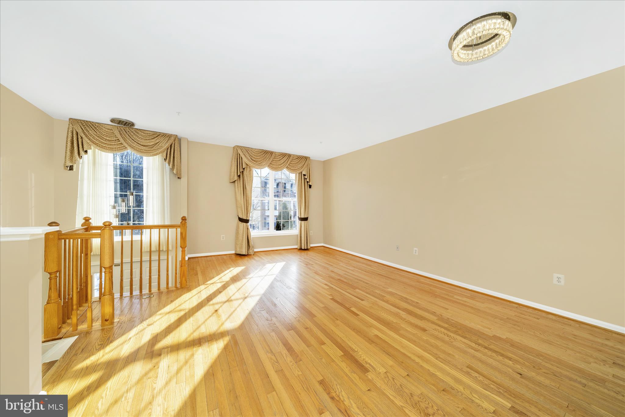 NORTH CROSSING - Residential