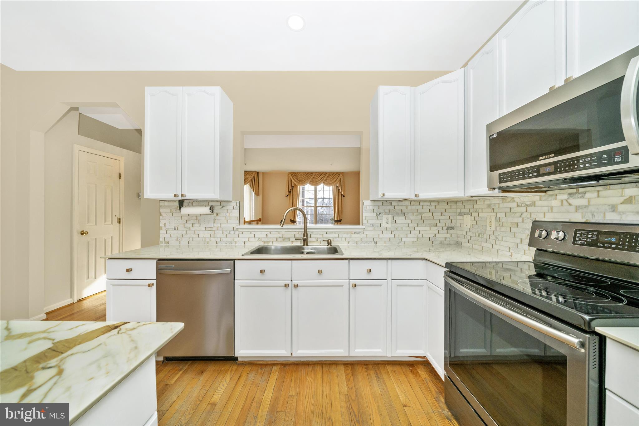 NORTH CROSSING - Residential