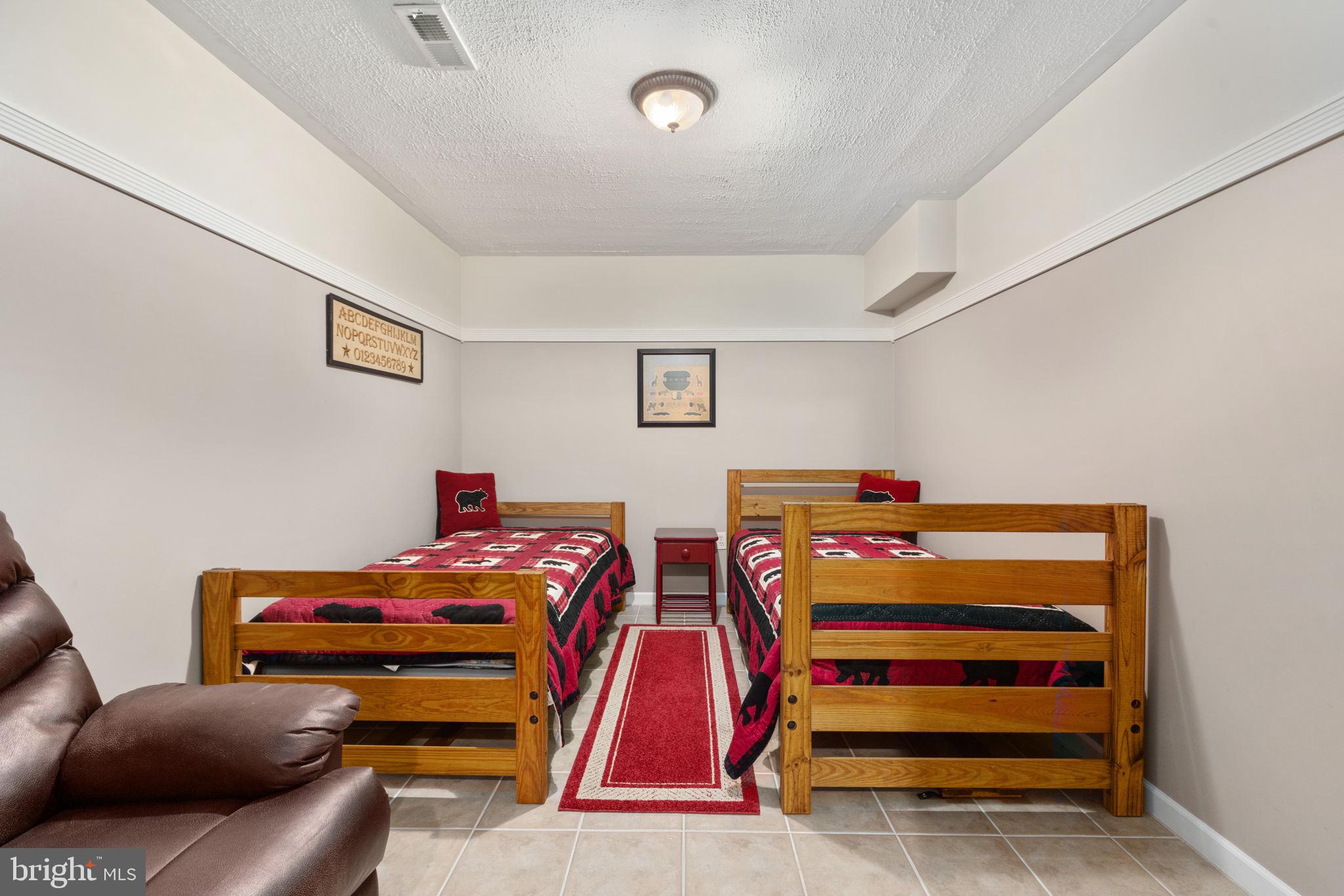 MADISON HEIGHTS - Residential