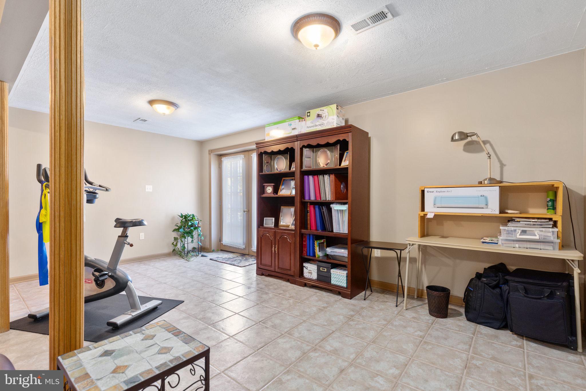 MADISON HEIGHTS - Residential