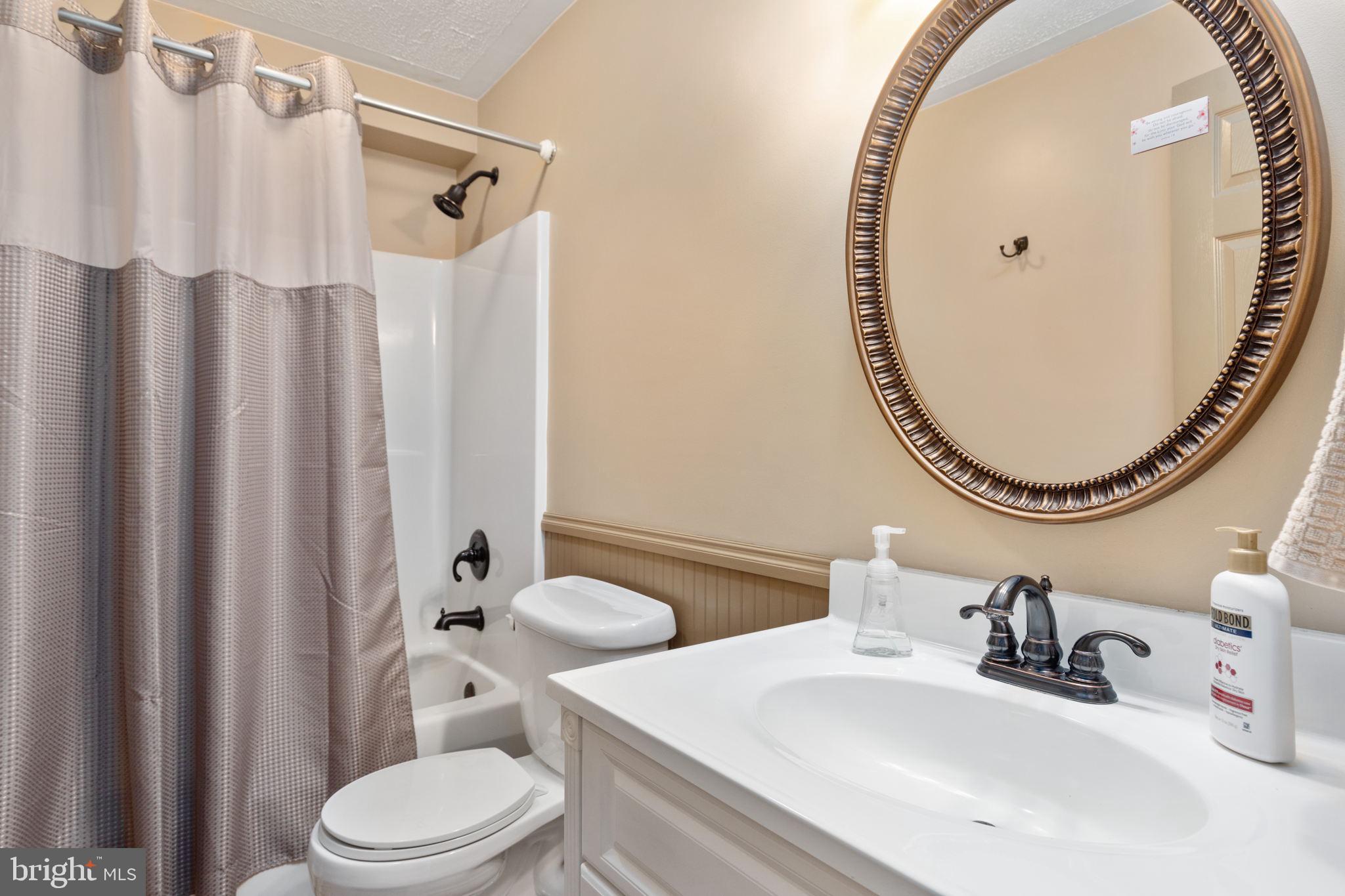 MADISON HEIGHTS - Residential