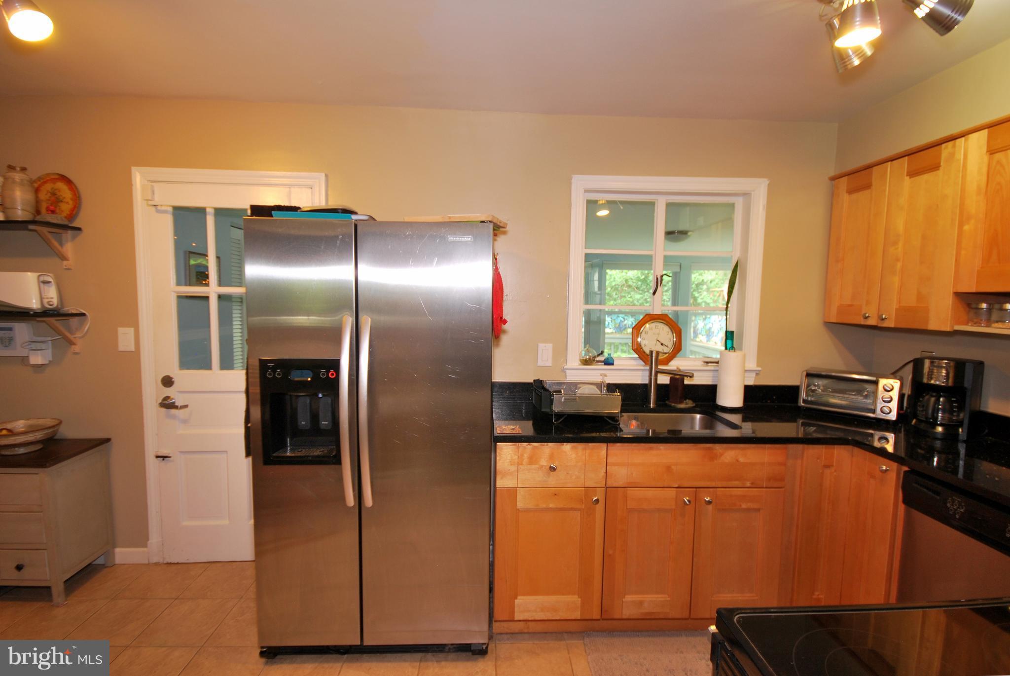 MCDONALD KNOLLS - Residential Lease