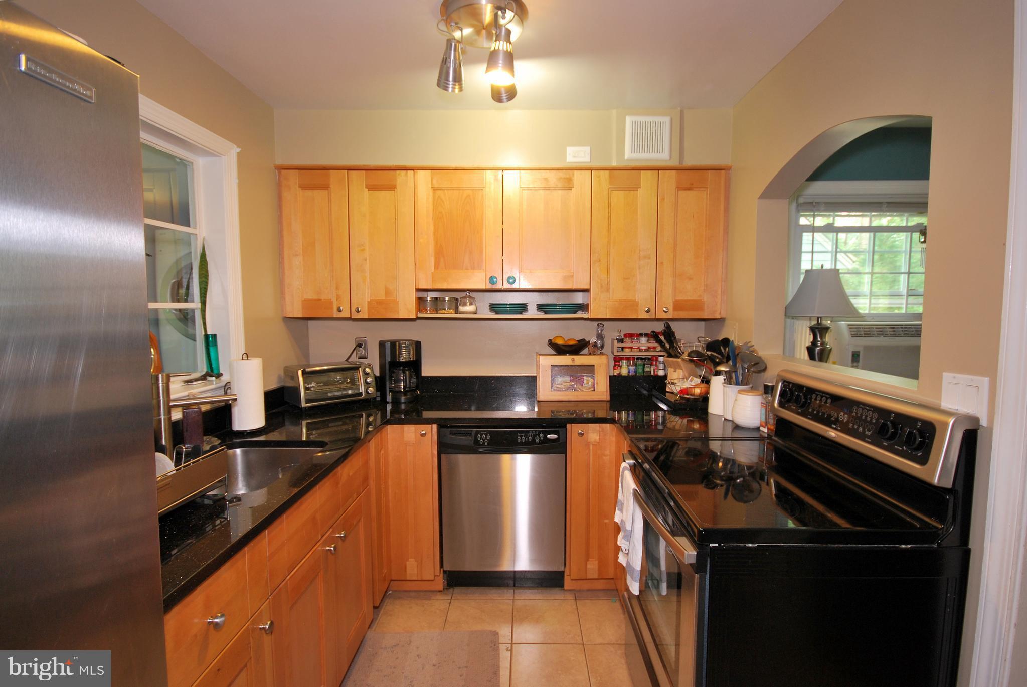 MCDONALD KNOLLS - Residential Lease