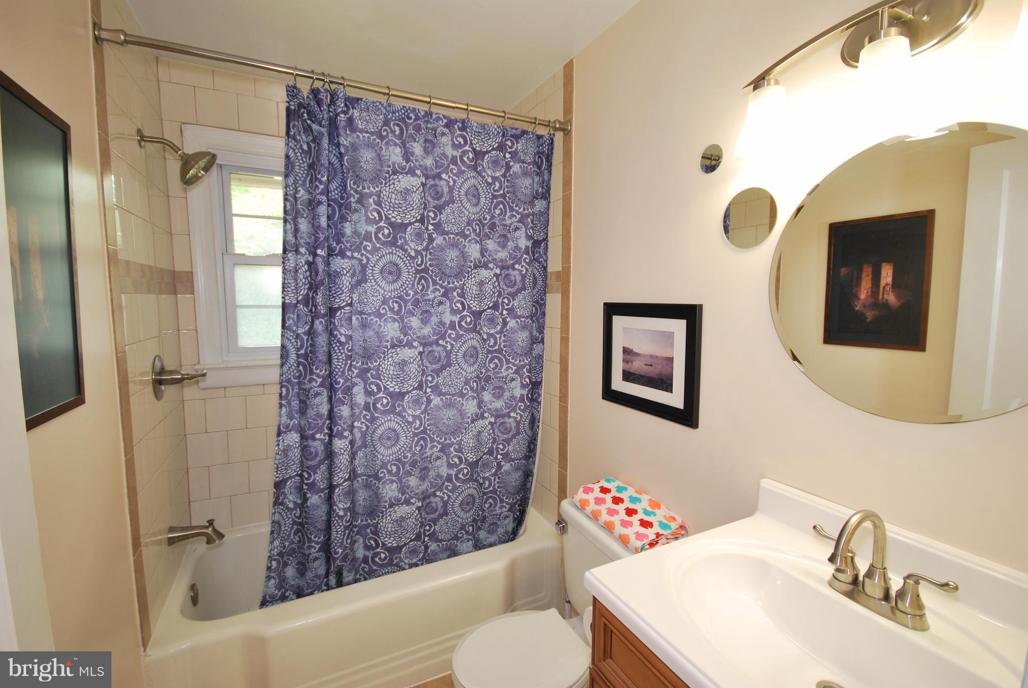 MCDONALD KNOLLS - Residential Lease