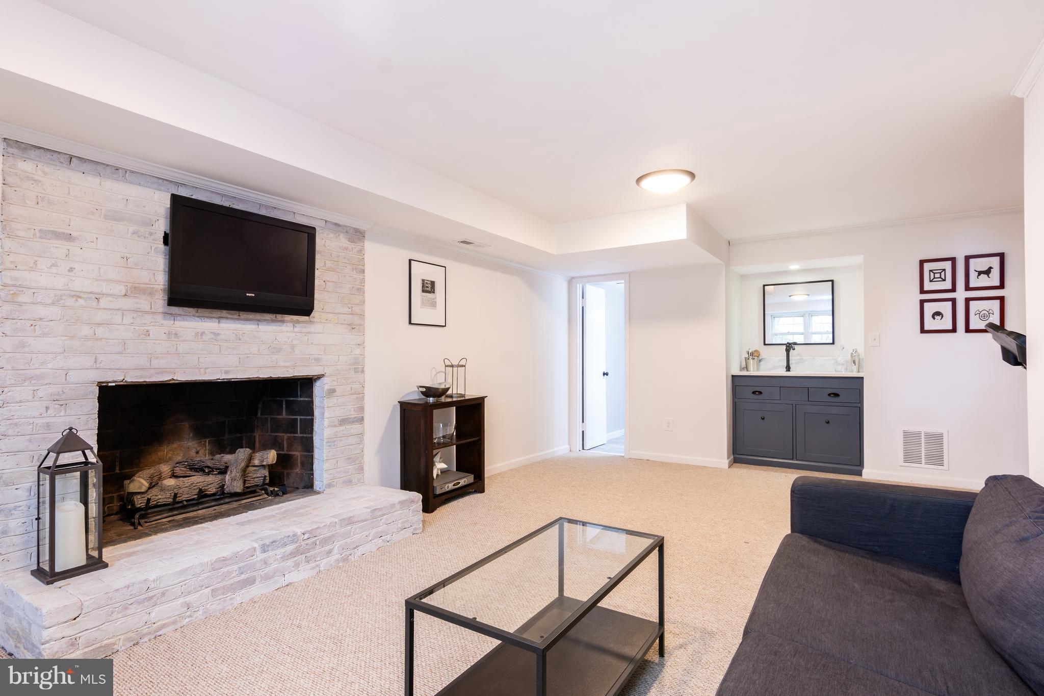 WESTMORELAND SQUARE - Residential