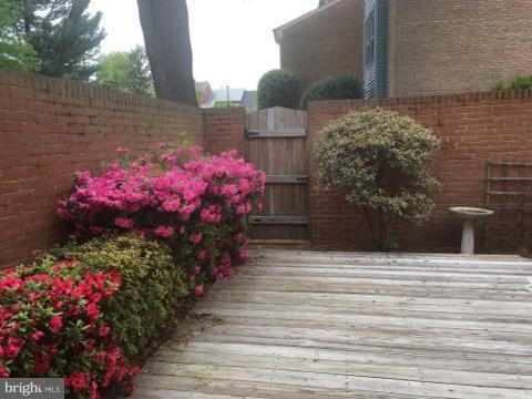 WESTMORELAND SQUARE - Residential