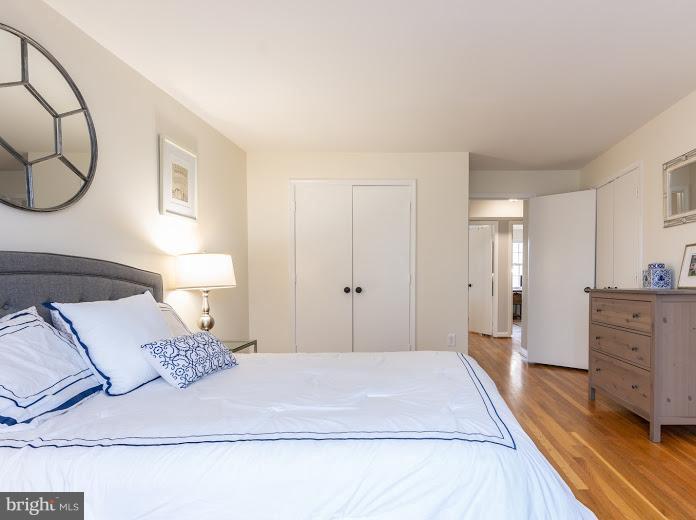 WESTMORELAND SQUARE - Residential