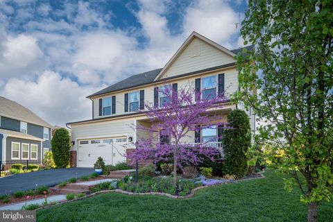 Photo of 2505 Sweet Clover Court, DUMFRIES, VA 22026 (MLS # VAPW2118836)