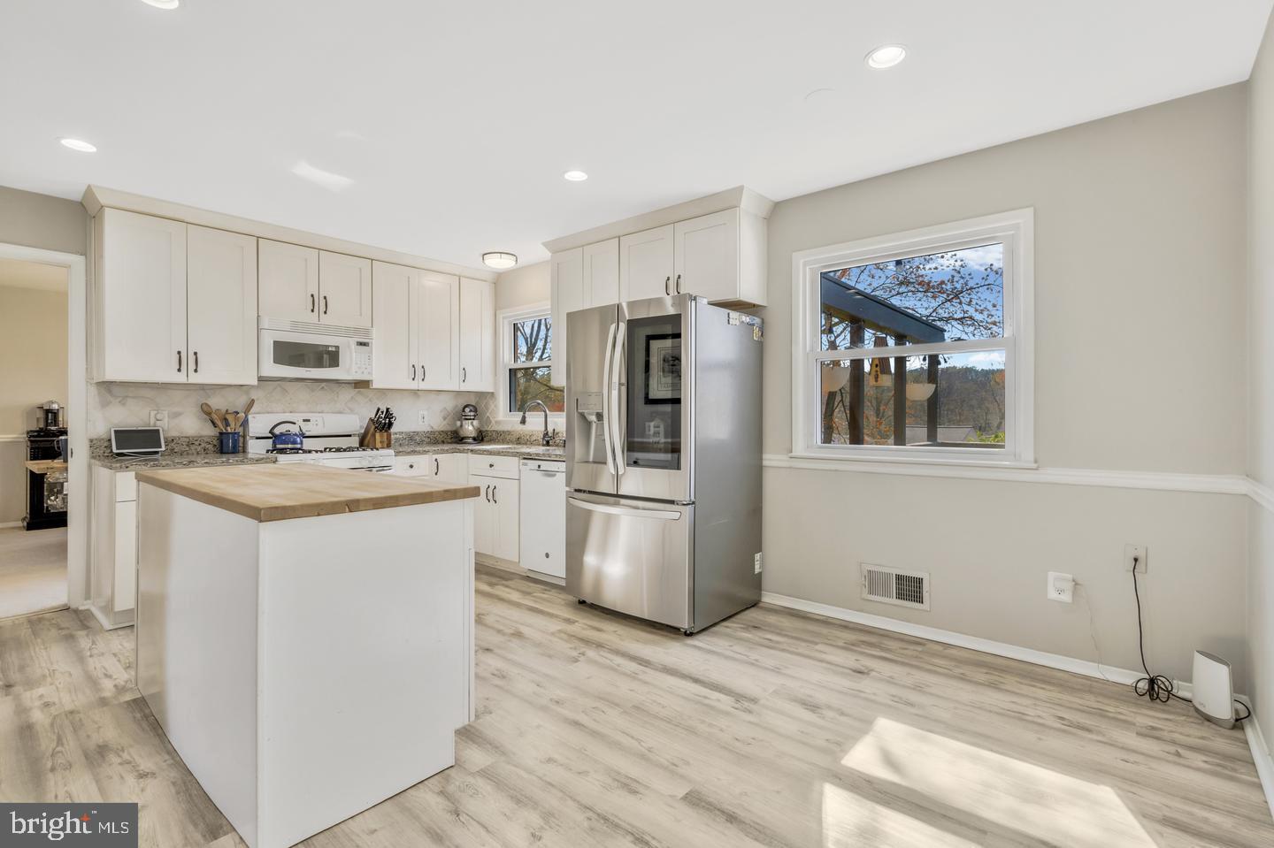 SPRINGBROOK FOREST - Residential Lease