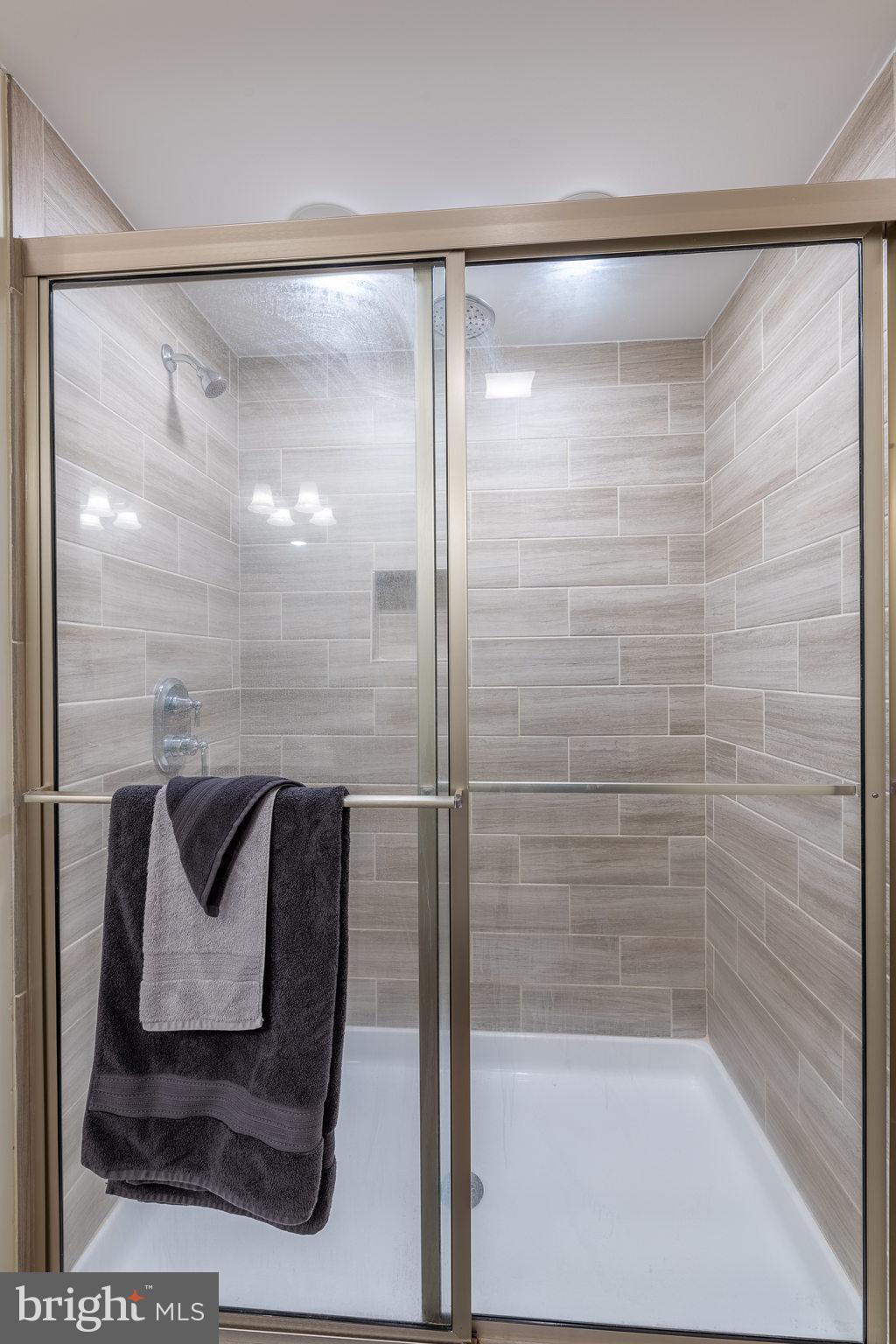 CHESTNUT HILL ESTATES - Residential