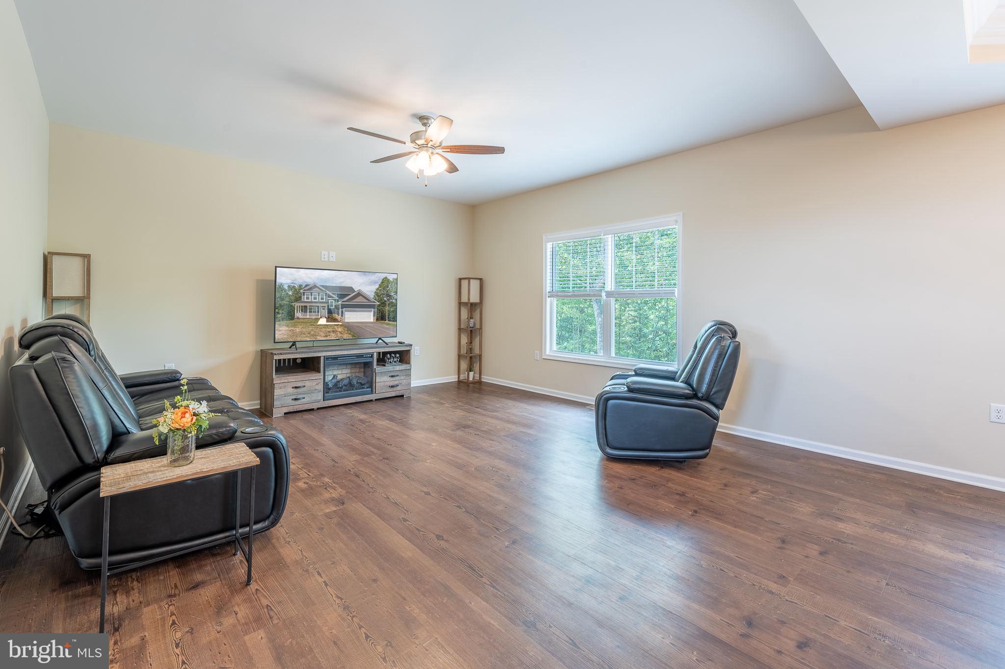 CHESTNUT HILL ESTATES - Residential