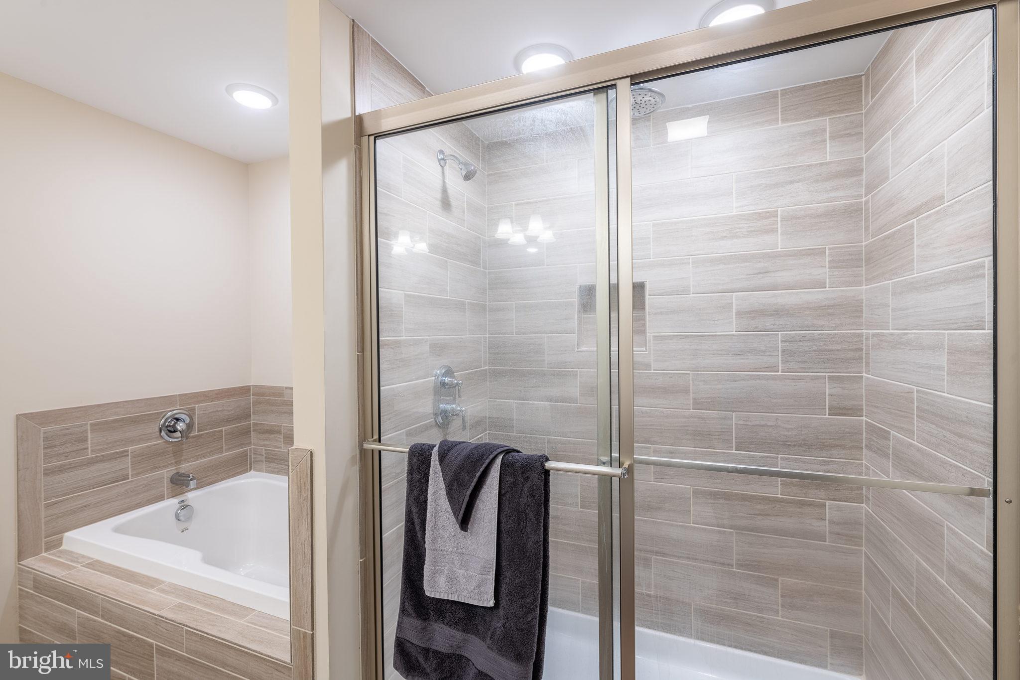 CHESTNUT HILL ESTATES - Residential