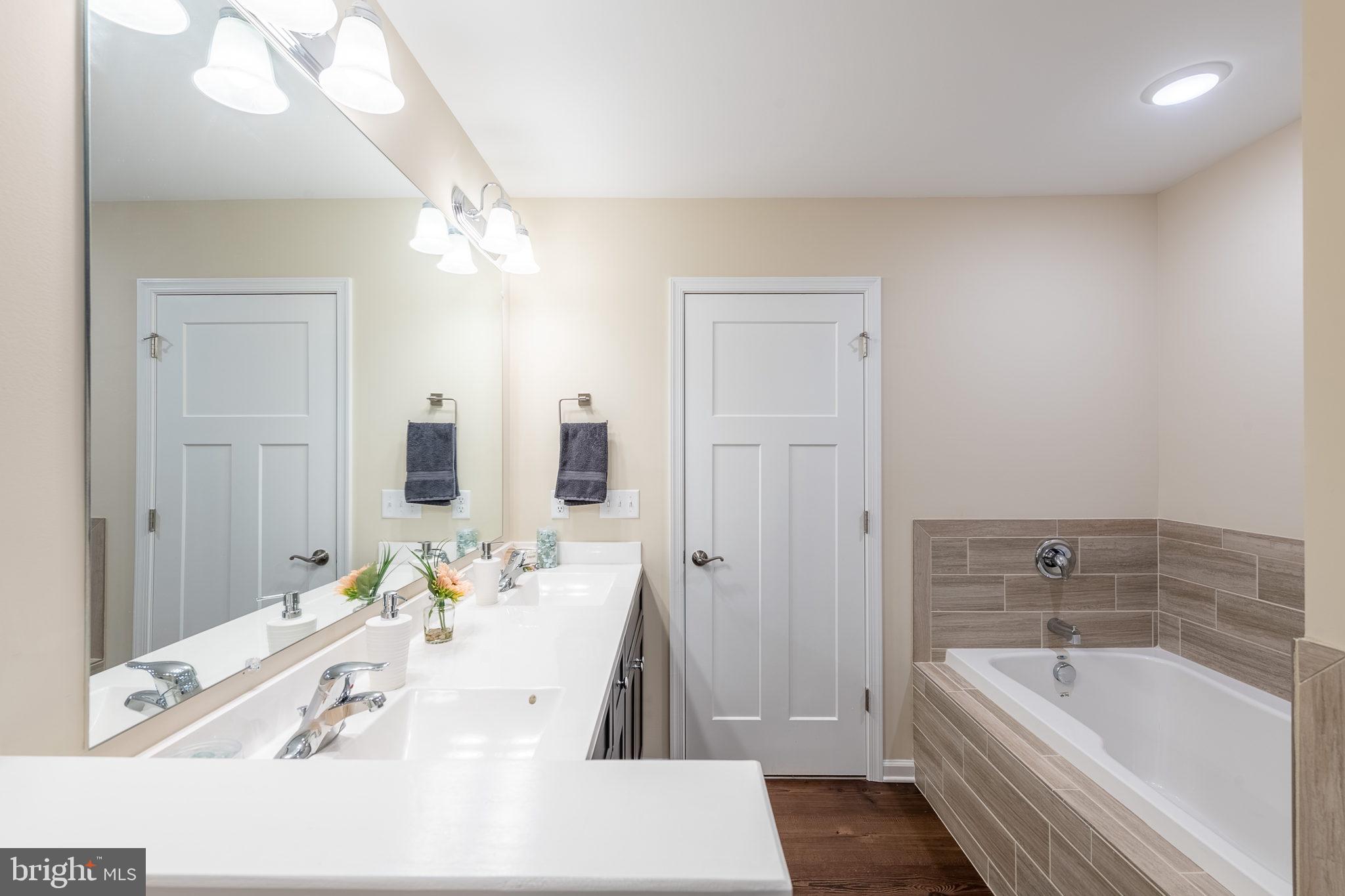 CHESTNUT HILL ESTATES - Residential