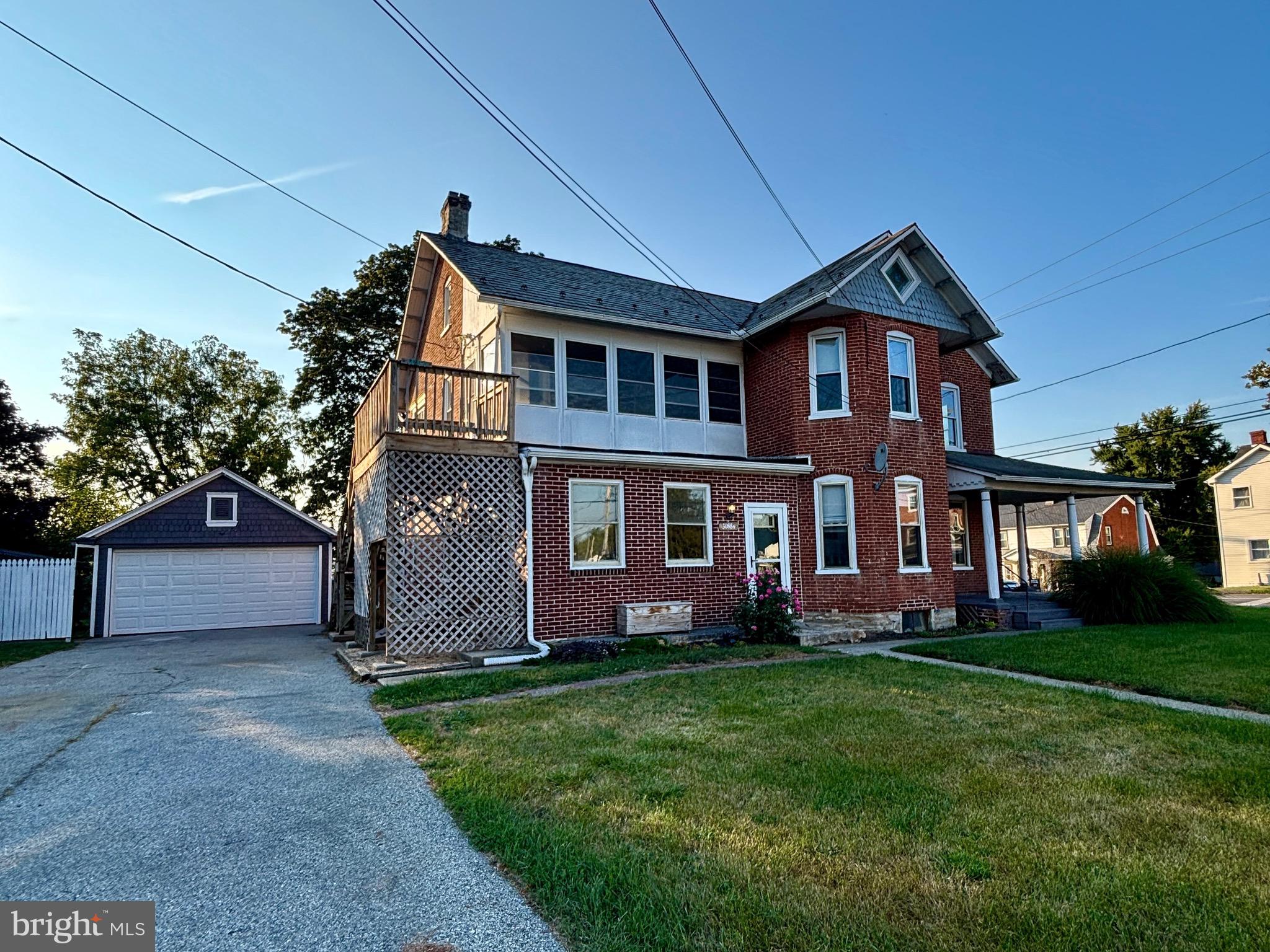 3088 E LINCOLN HIGHWAY E