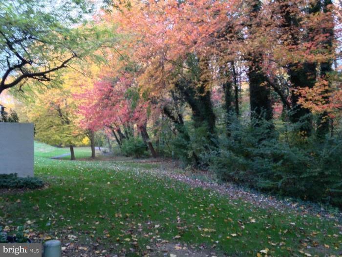 DEERING WOODS - Residential