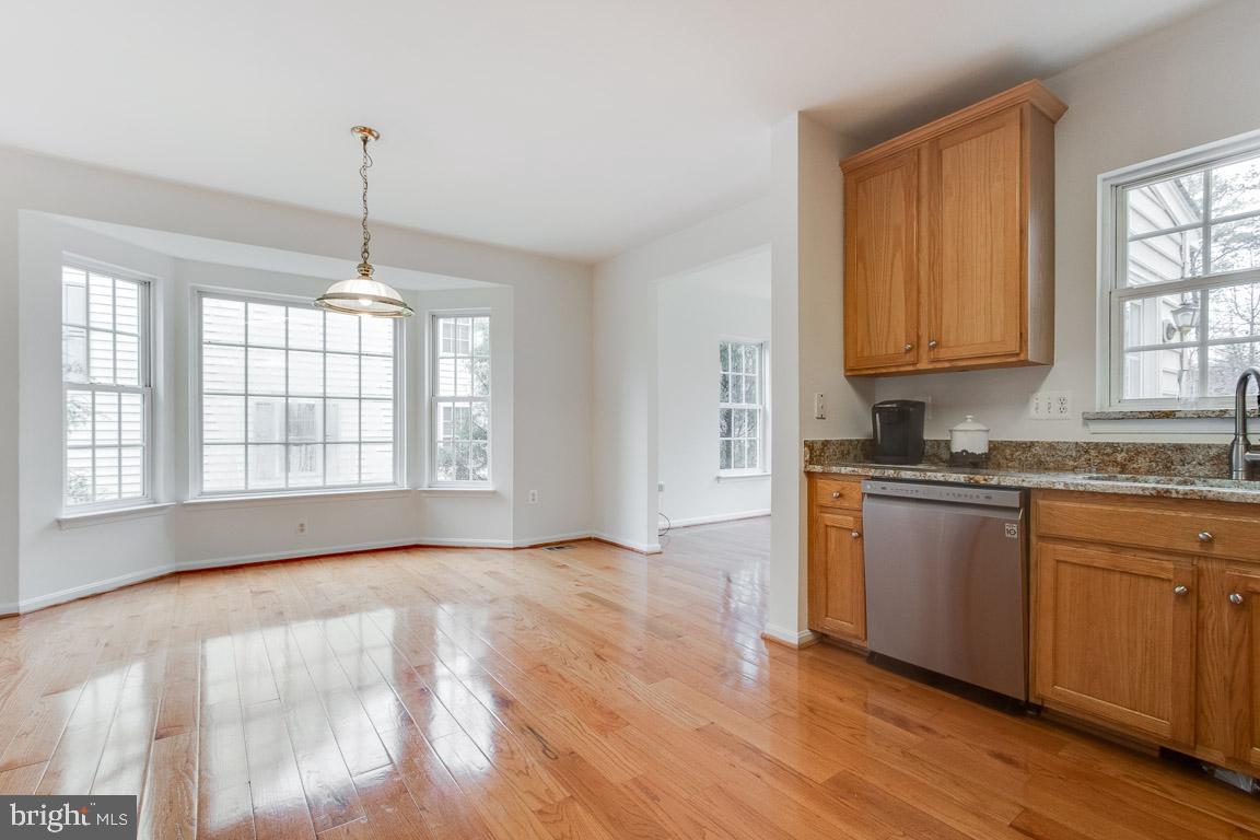 TOWNES AT COMPTON FARM - Residential