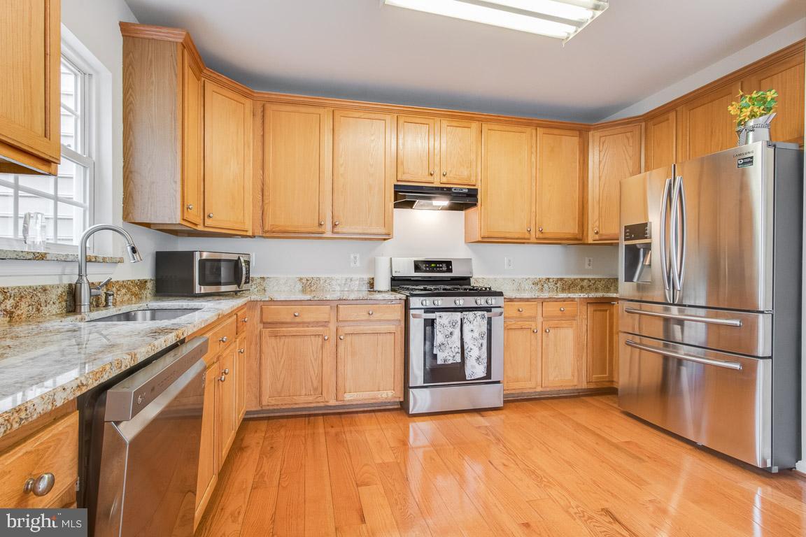 TOWNES AT COMPTON FARM - Residential