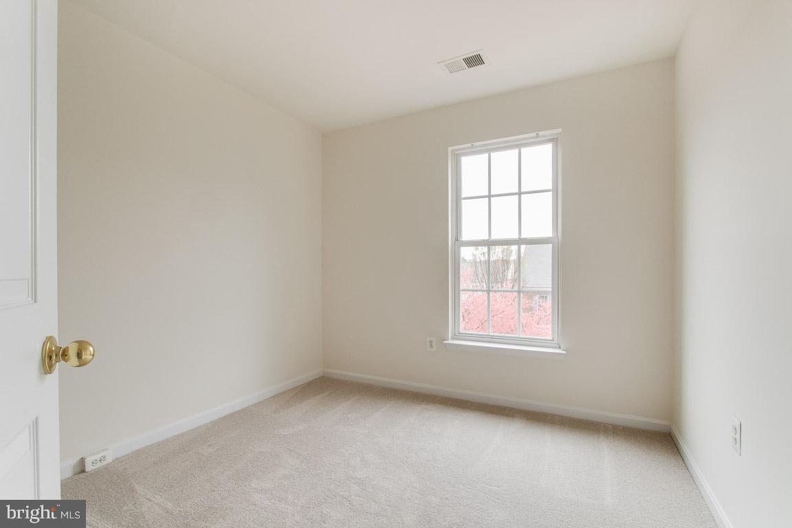 TOWNES AT COMPTON FARM - Residential