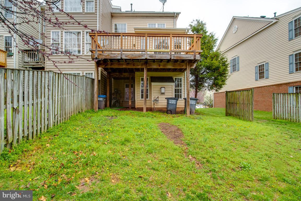 TOWNES AT COMPTON FARM - Residential