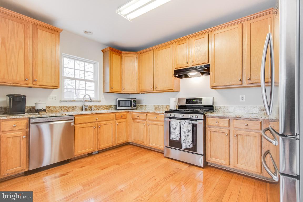 TOWNES AT COMPTON FARM - Residential