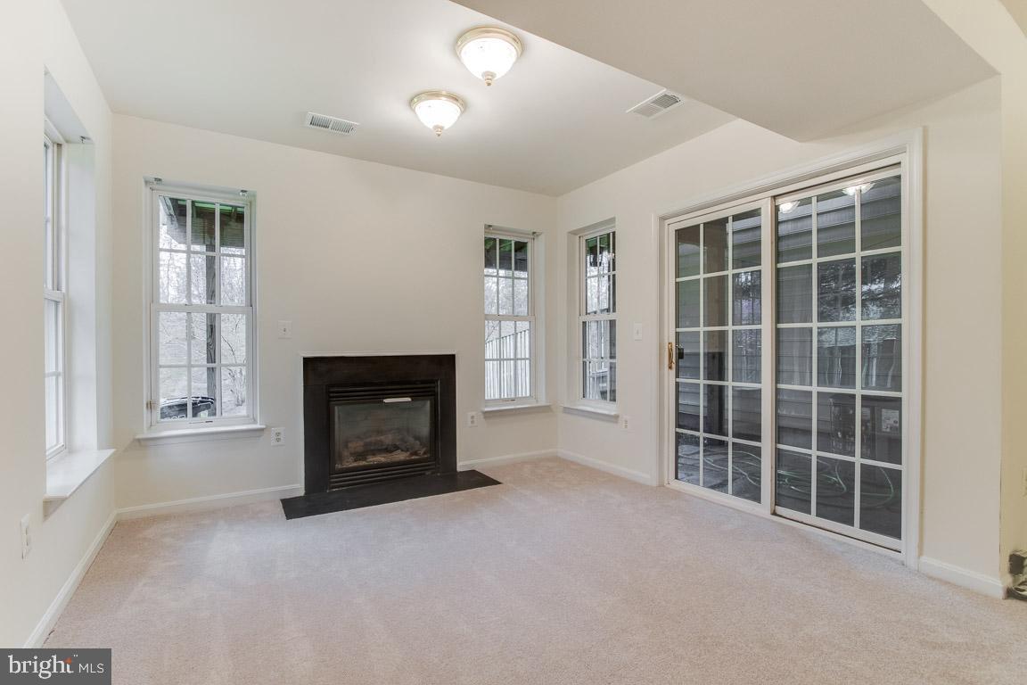 TOWNES AT COMPTON FARM - Residential