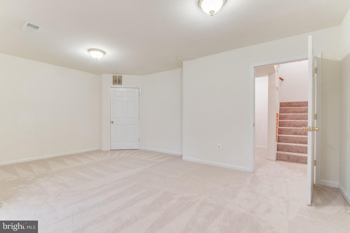 TOWNES AT COMPTON FARM - Residential