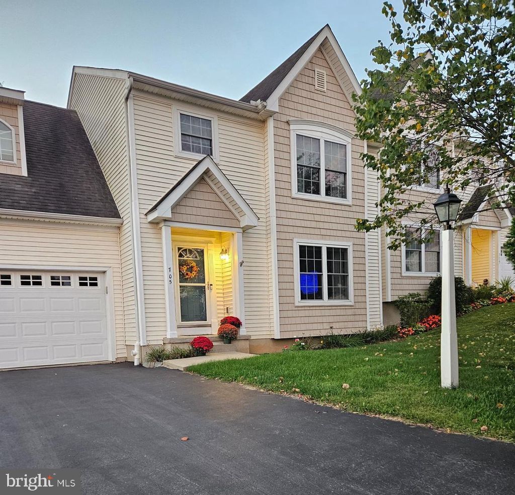 Photo of 705 Danbury Drive, RED LION, PA 17356 (MLS # PAYK2090852)