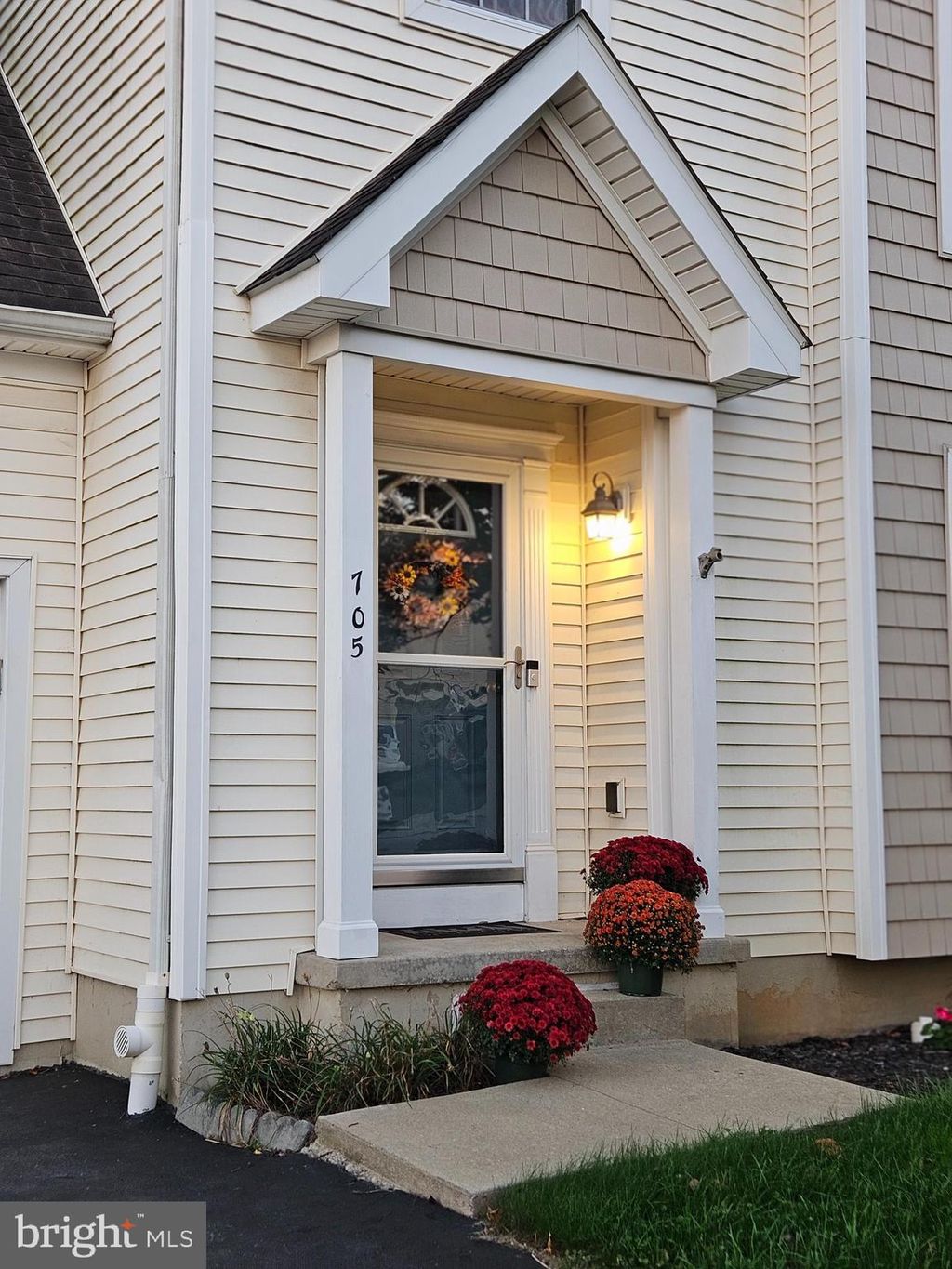 Photo of 705 Danbury Drive, RED LION, PA 17356 (MLS # PAYK2090852)