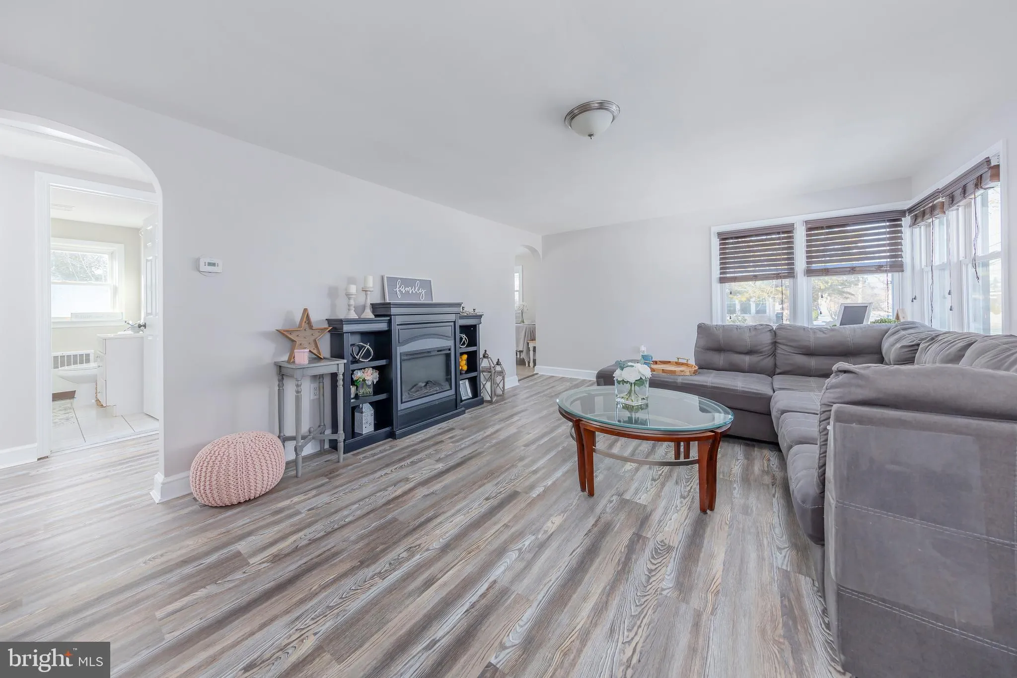 Mantua, New Jersey 08051, United States, 2 Bedrooms Bedrooms, ,1 BathroomBathrooms,Residential,Contingent,12862