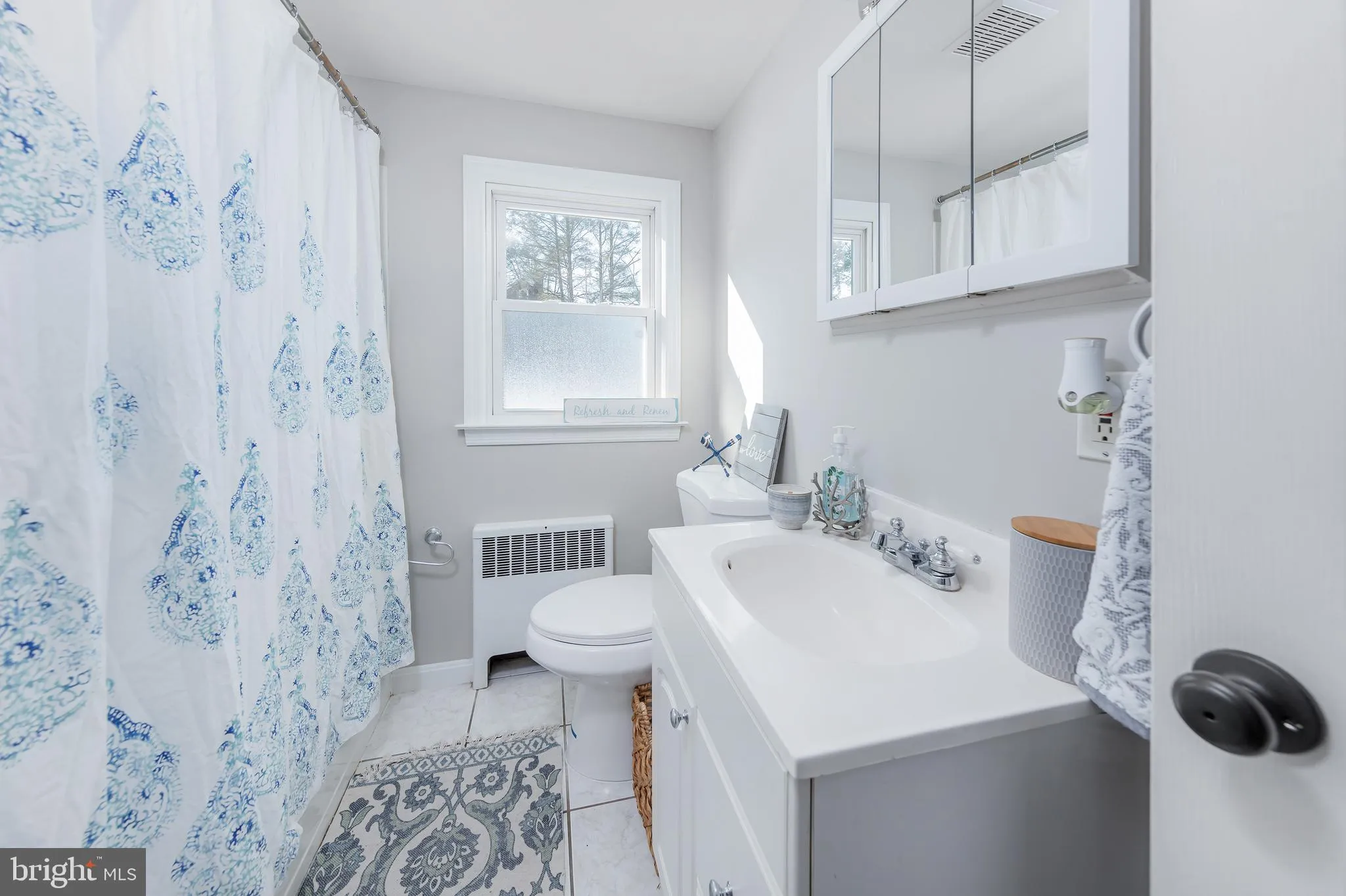 Mantua, New Jersey 08051, United States, 2 Bedrooms Bedrooms, ,1 BathroomBathrooms,Residential,Contingent,12862