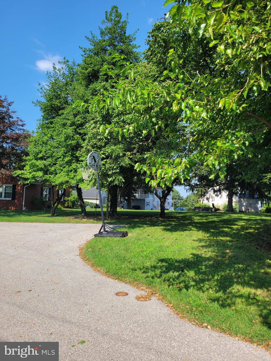 FRIENDSHIP HEIGHTS - Land