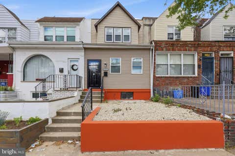 Townhouse For Sale - 2606 S 61st Street<br/> PHILADELPHIA, PA 19142