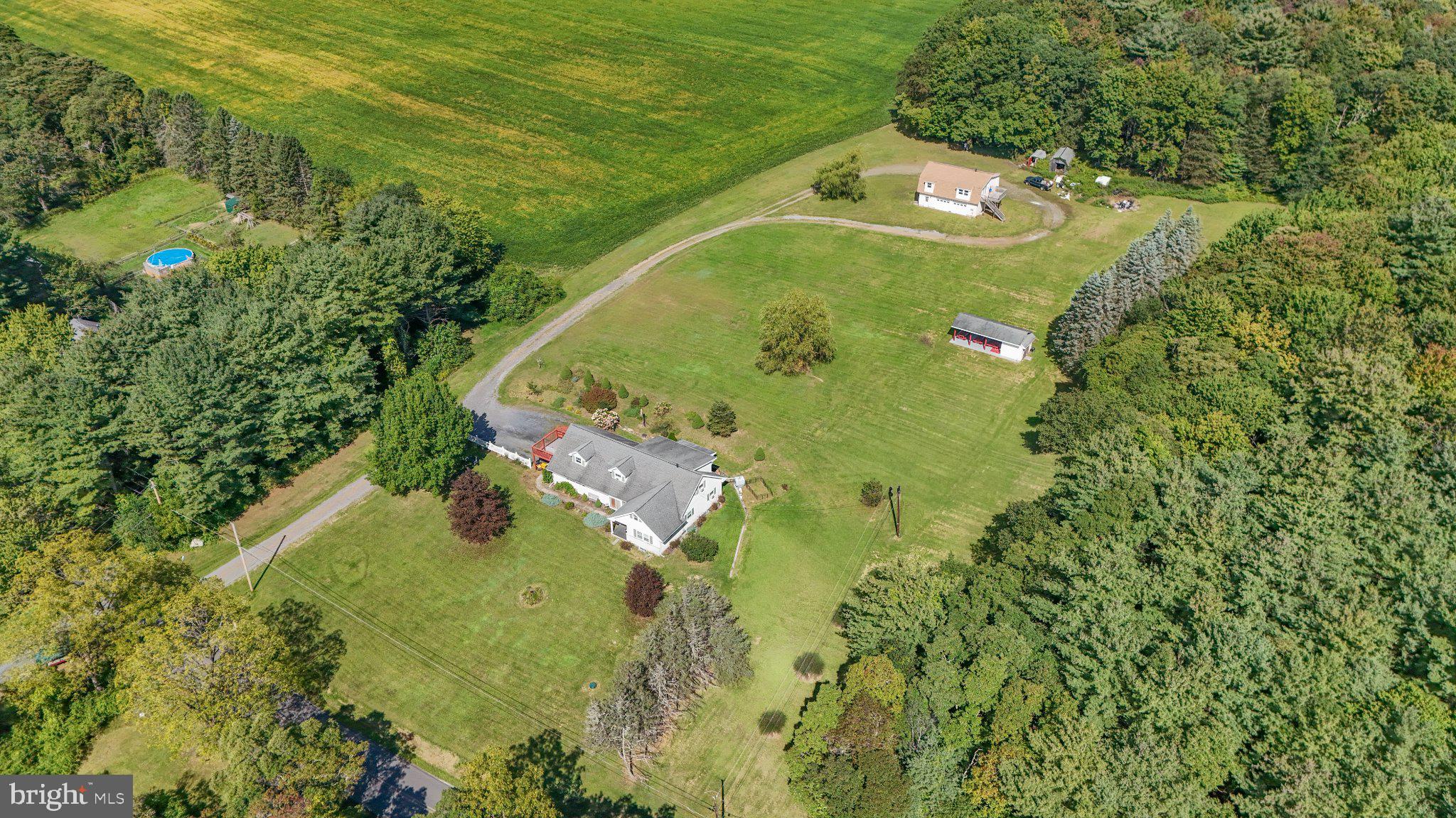2415 STAGECOACH ROAD W