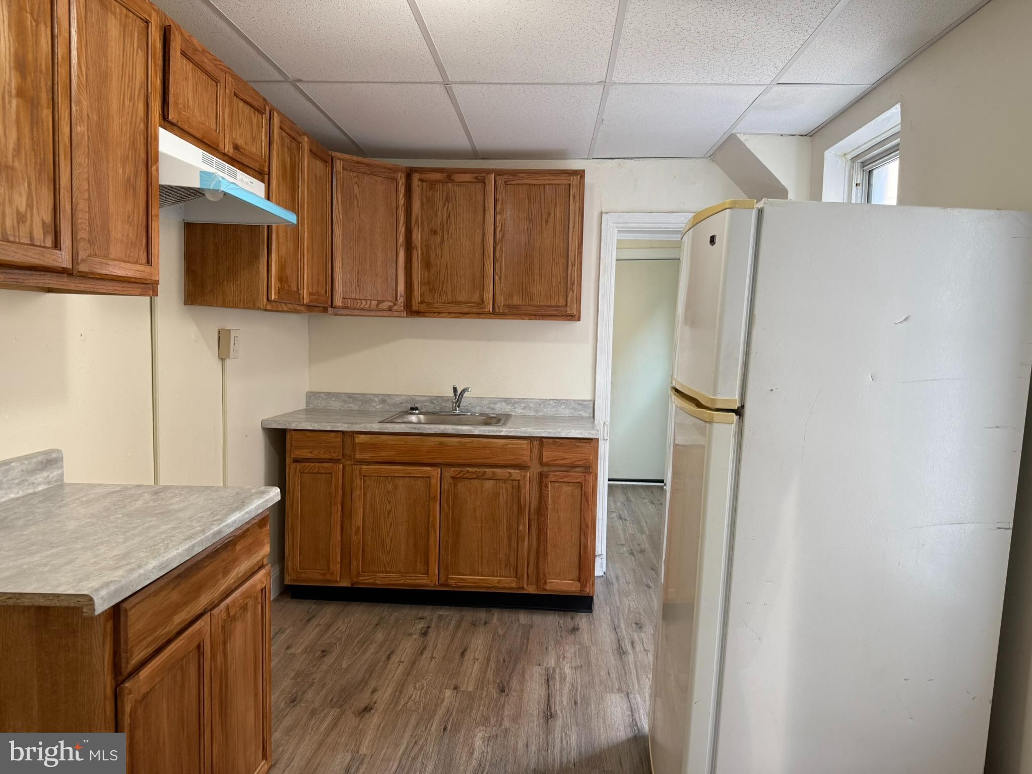 1225 LANCASTER AVENUE