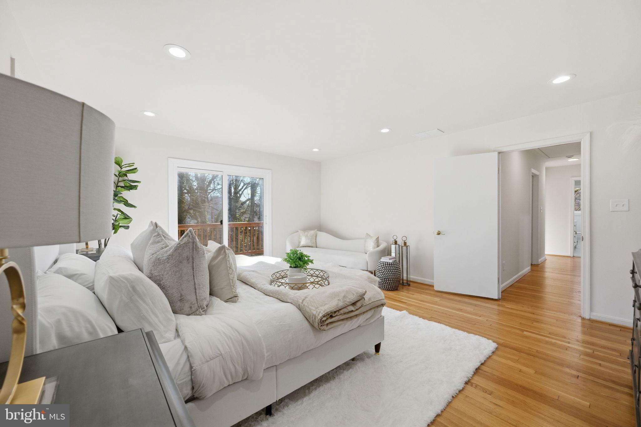 FOREST HILLS - Residential