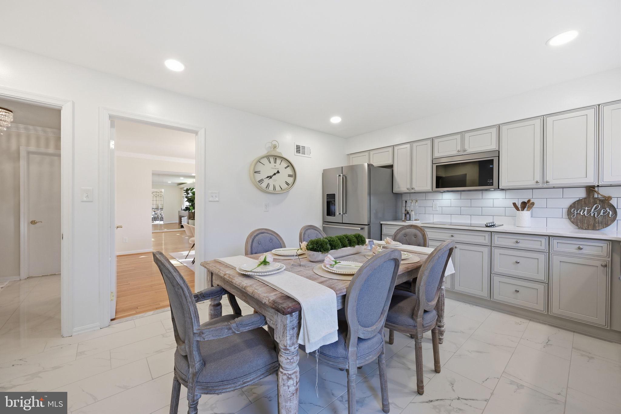 FOREST HILLS - Residential