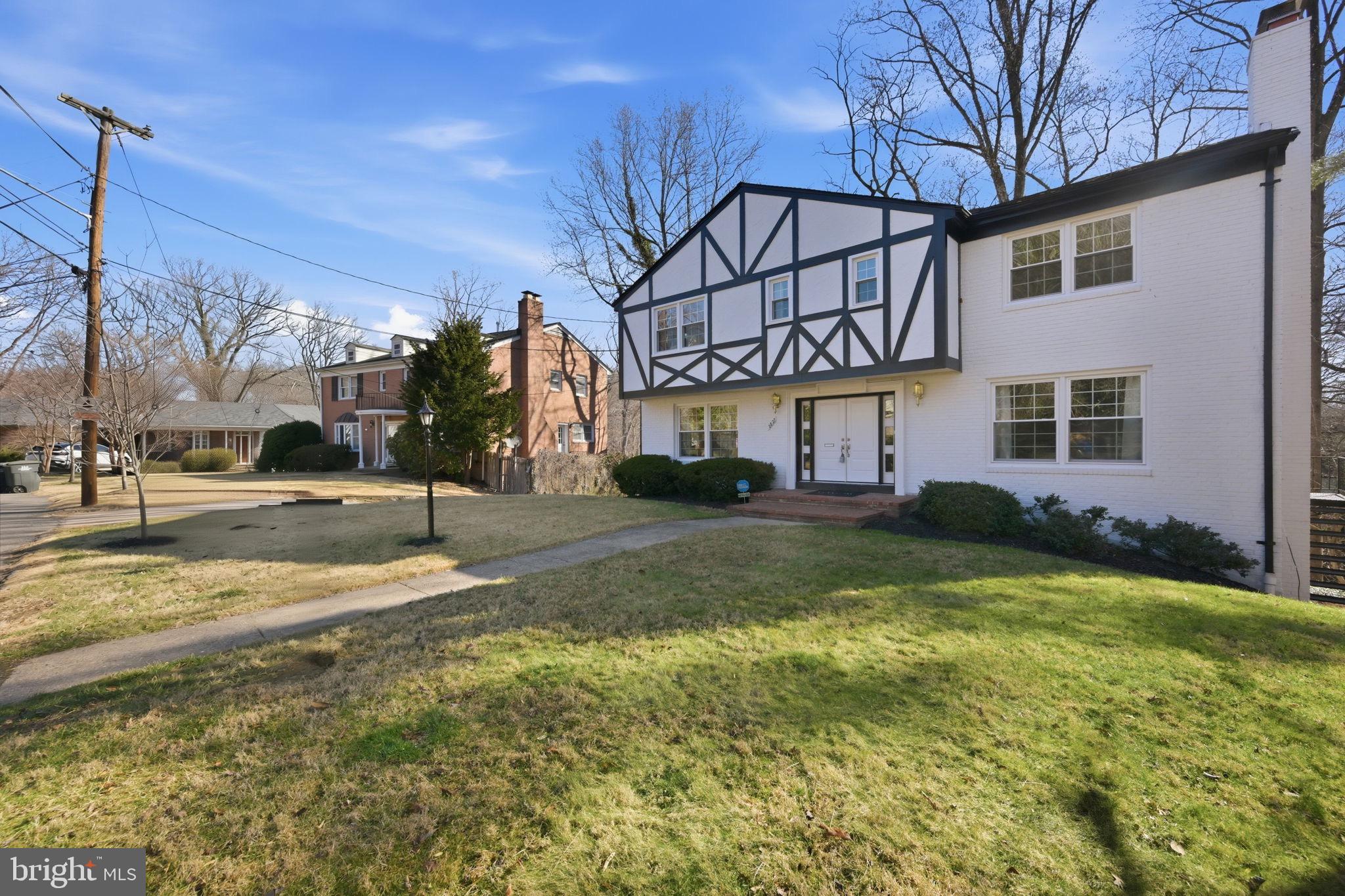 FOREST HILLS - Residential