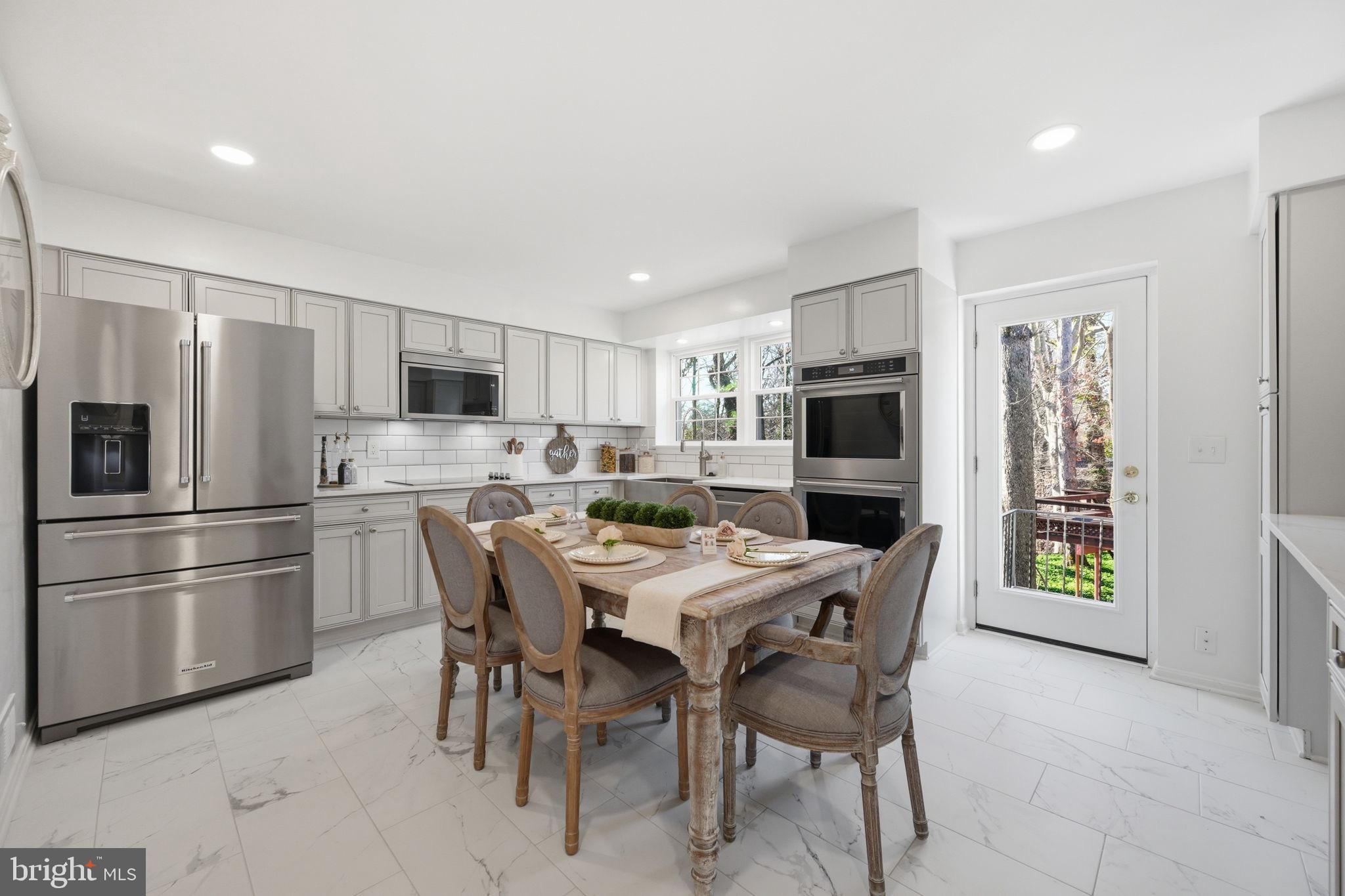 FOREST HILLS - Residential