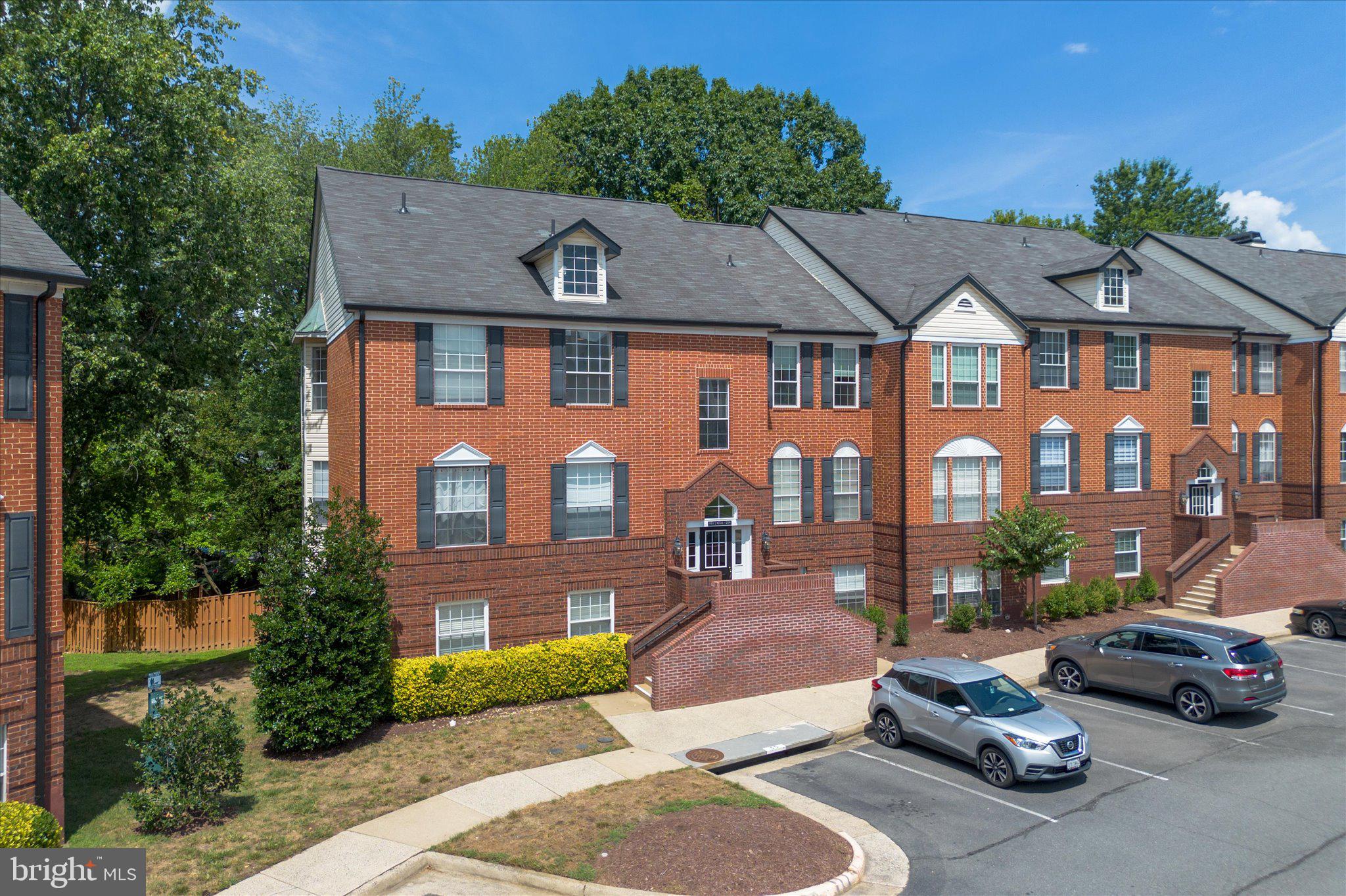 662 GATEWAY DRIVE SE 203