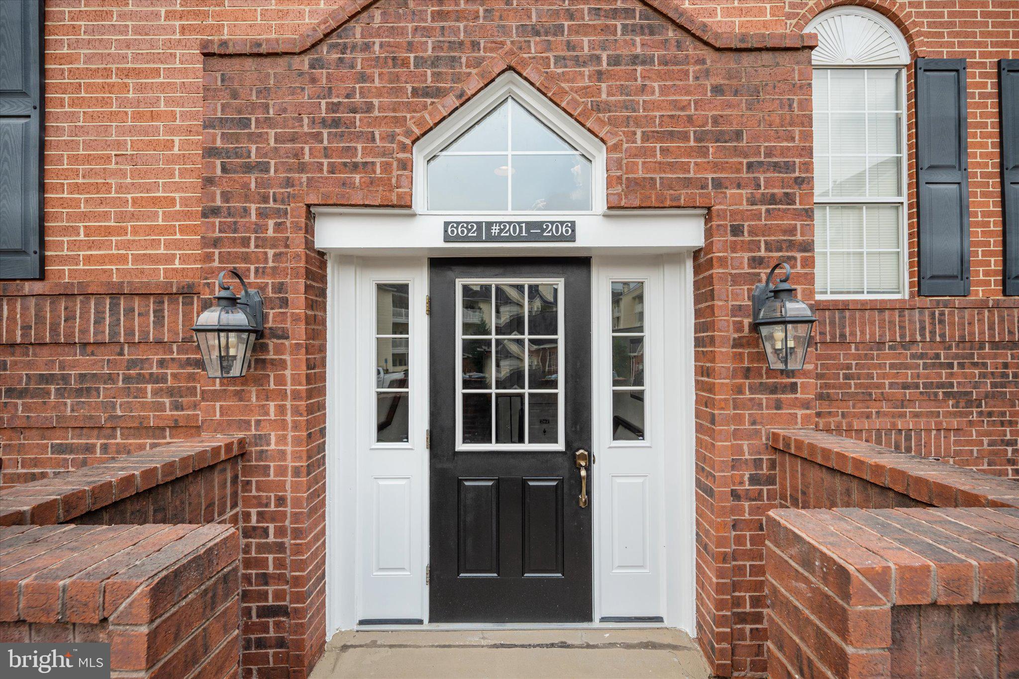 662 GATEWAY DRIVE SE 203