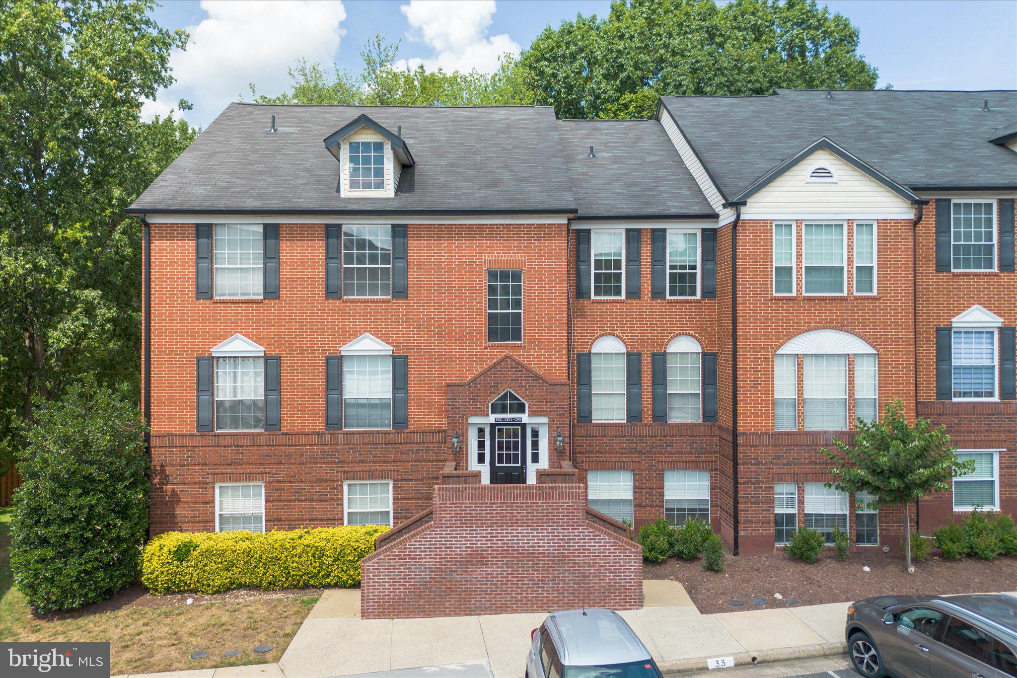 662 GATEWAY DRIVE SE 203
