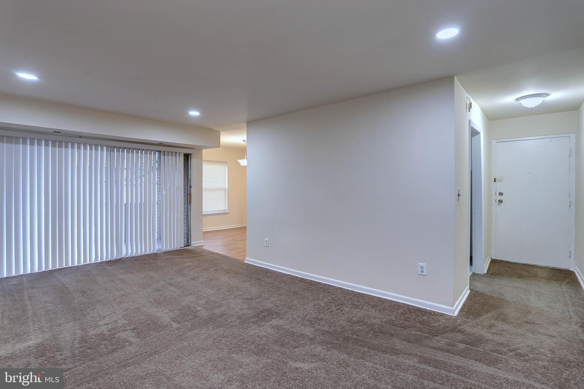 MARLOW TOWERS - Residential