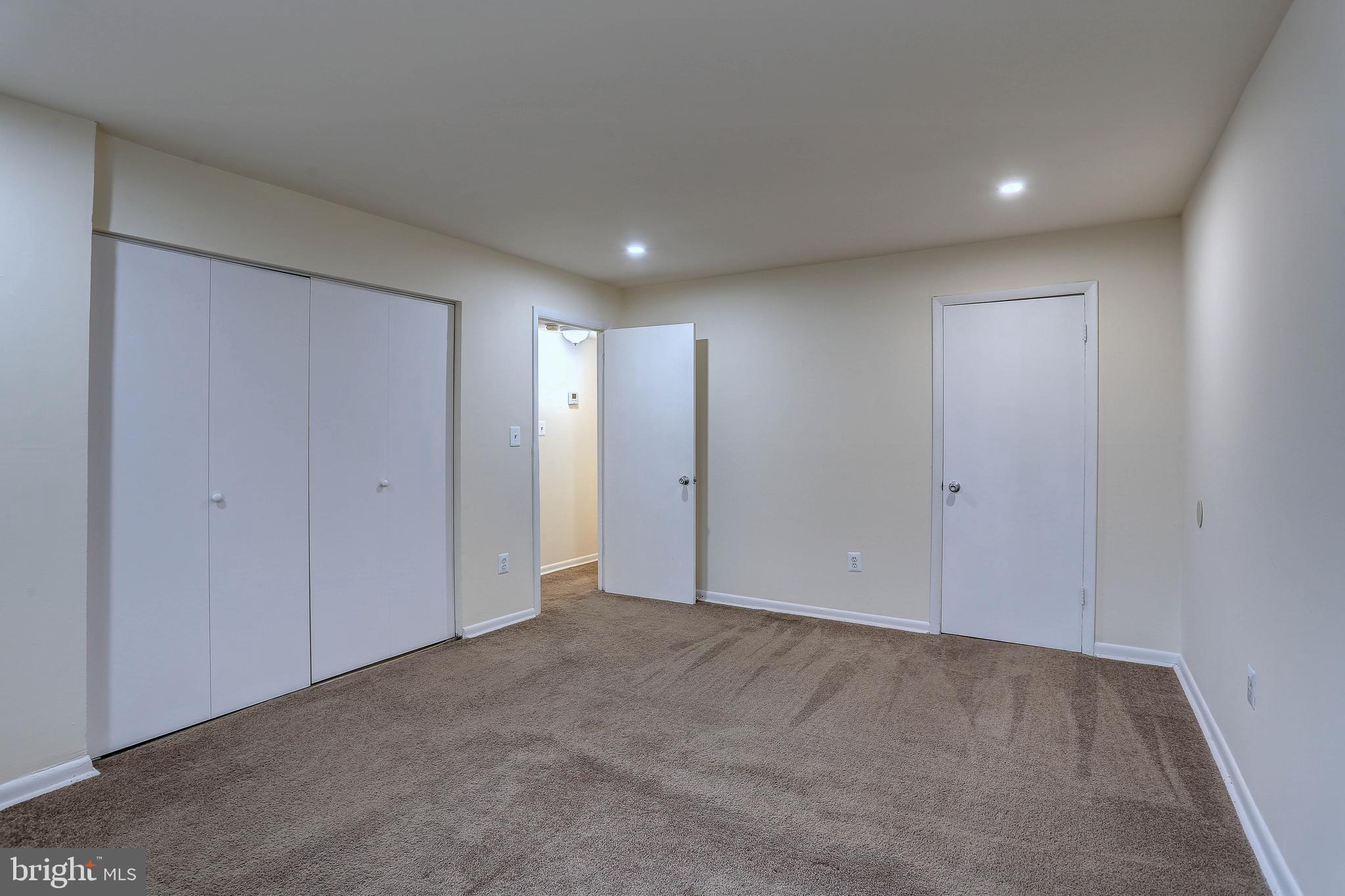 MARLOW TOWERS - Residential