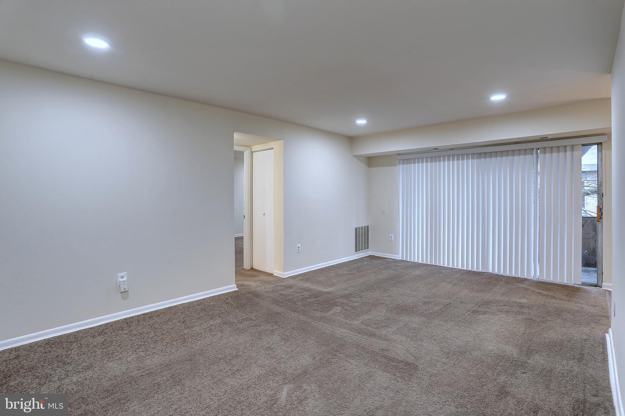 MARLOW TOWERS - Residential